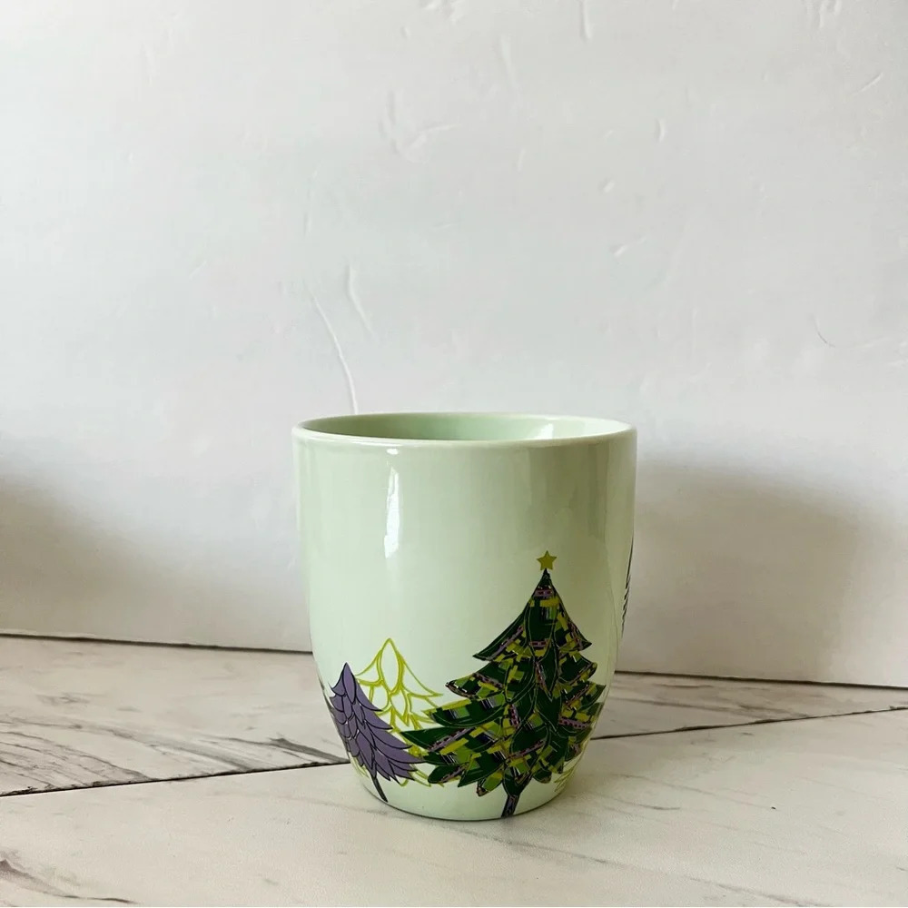 New without box, Starbucks Coffee Mug 16 Fl Oz. 2020 Holiday Christmas Pine Tree - Picture 3 of 7